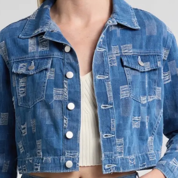 L'AGENCE Distressed Cropped Denim Jacket - Picture 4 of 4